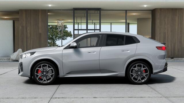 BMW X2 sDrive20i High Executive M Sport Automaat / Panoramadak / Sportstoelen / Adaptieve LED / M Adaptief onderstel / Parking Assistant Plus / Head-Up / Comfort Access