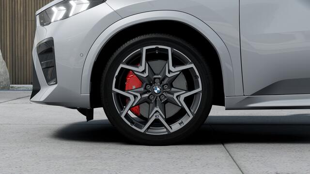 BMW X2 sDrive20i High Executive M Sport Automaat / Panoramadak / Sportstoelen / Adaptieve LED / M Adaptief onderstel / Parking Assistant Plus / Head-Up / Comfort Access