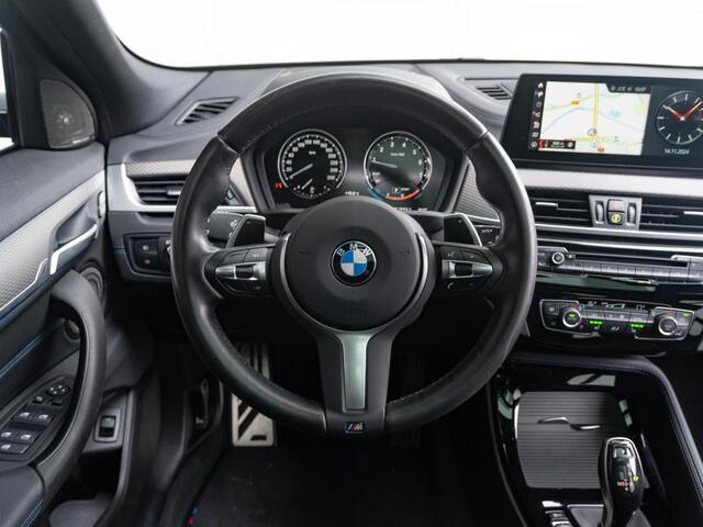 BMW X2 M35i M-Sportpakket | Glazen panoramadak | 20 inch | Stoelverwarming | Head-Up Display | Harman Kardon | M sportstoelen
