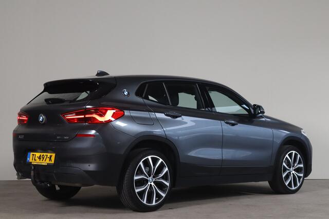 BMW X2 sDrive18i NL-Auto!! PDC I Led verlichting I Nav.