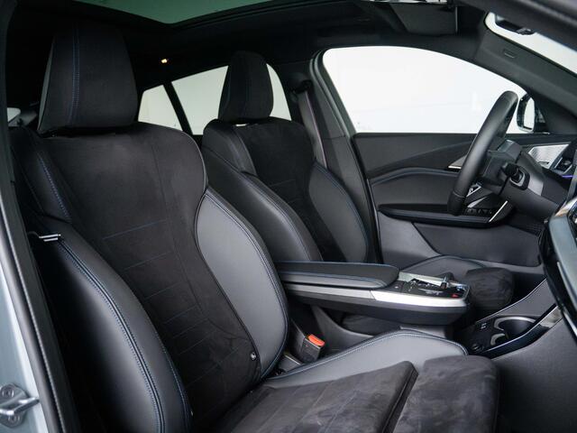 BMW X2 iX2 eDrive20 M Sportpakket Pro | Stuurwielrand verwarmd | Comfort Acces | Harman Kardon