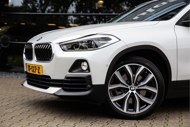 BMW X2 sDrive20i , Head-up display, Stoelverwarming,
