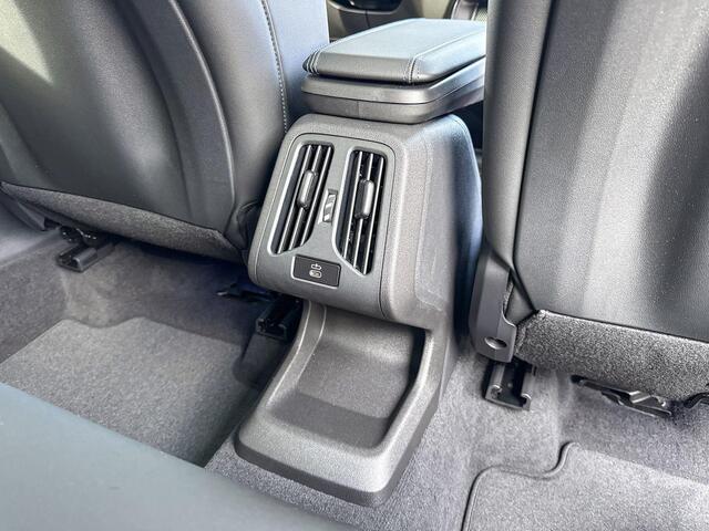 BMW X2 sDrive20i M-Sport / 19inch / Getinte Ramen / Glazen dak / Driving Assistant Plus / Acteruitrijcamera