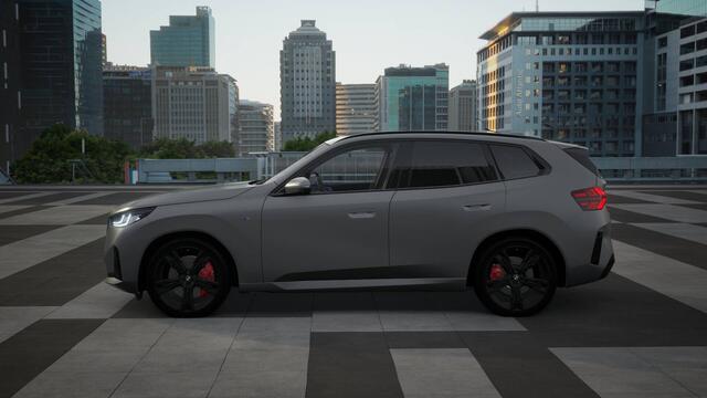 BMW X3 20 xDrive M Sport Automaat / Panoramadak / Trekhaak / Sportstoelen / Parking Assistant Plus / Adaptieve LED / Comfort Access