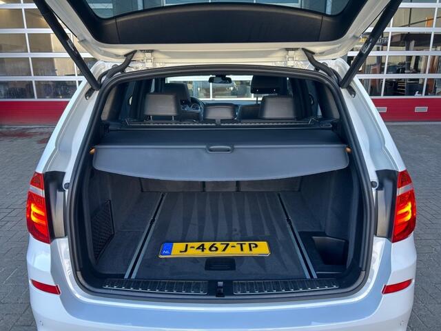 BMW X3 XDRIVE 28i M SPORT PANO-DAK/CAMERA/TREKHAAK/NAVI/CRUISE/STOELVE