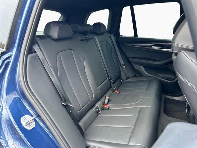 BMW X3 xDrive20i M Sport ACC Live Cockpit 19 Inch Stoelverwarming Stuurverwarming