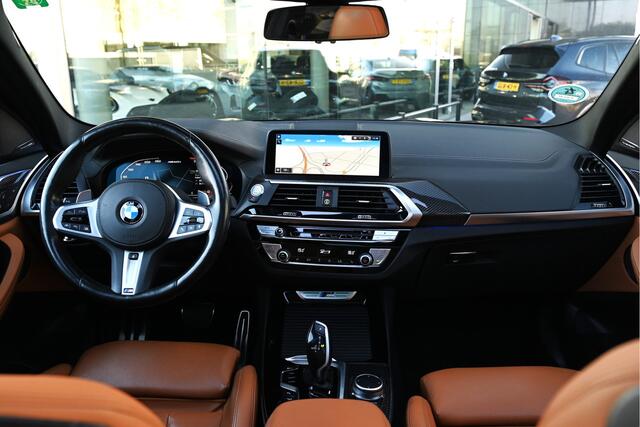 BMW X3 M40i xDrive High Executive Automaat / Panoramadak / Trekhaak / Sportstoelen / Stoelverwarming / Adaptieve LED / Head-Up / Harman Kardon / Live Cockpit Professional