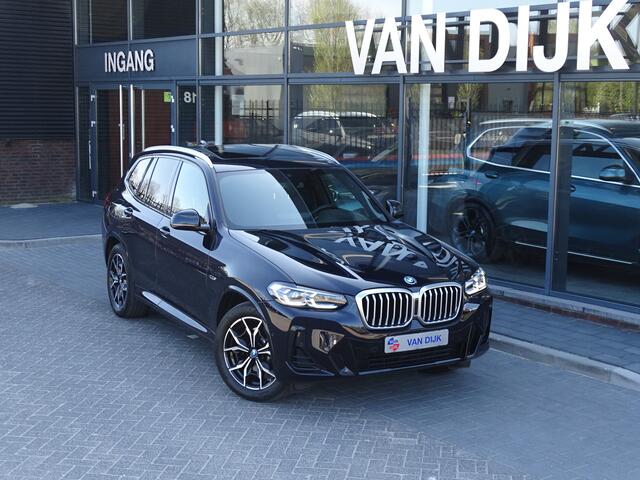 BMW X3 xDrive30e High Exe M-Sportpakket Elek-trekhaak Pano-Dak Laserlicht Cockpit Plus Head-up HiFi Driv.Ass. Comforttoegang 19"LM Velgen