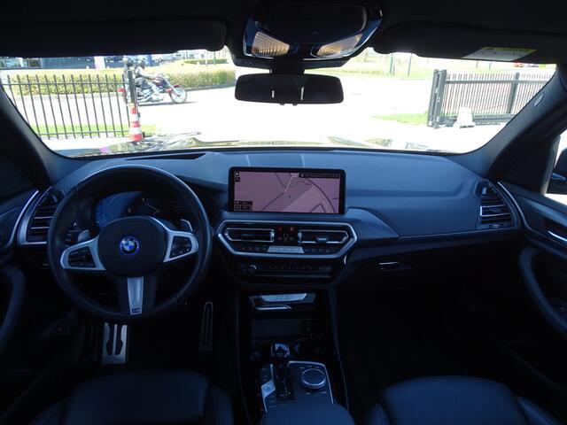 BMW X3 xDrive30e High Exe M-Sportpakket Elek-trekhaak Pano-Dak Laserlicht Cockpit Plus Head-up HiFi Driv.Ass. Comforttoegang 19"LM Velgen
