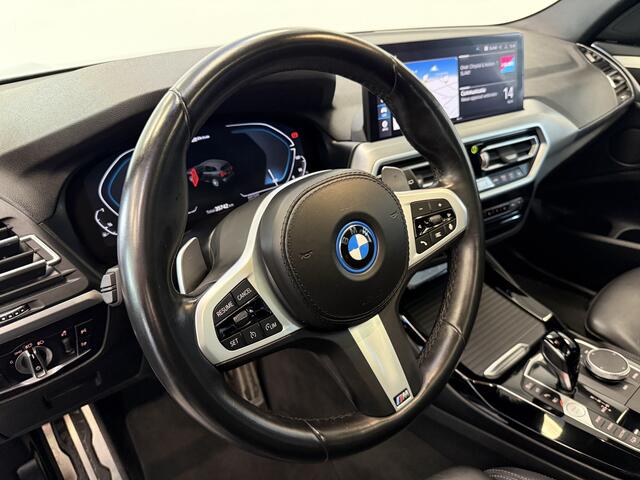 BMW X3 xDrive30e High Executive 293PK Panoramadak Head-up 20'lmv Navigatie VCP * 2e Paasdag zijn wij geopend van 12:00 tot 17:00uur! *