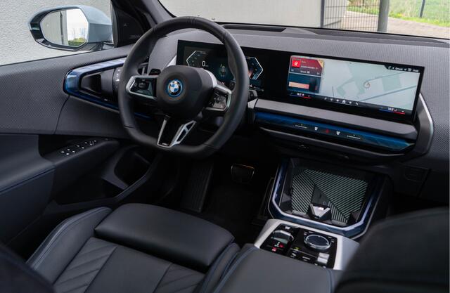 BMW X3 30e xDrive / M- Sport/ Standkachel/ Live Cockpit/ Adaptive Cruise Control/ Panoramadak/ 220kW (220PK)