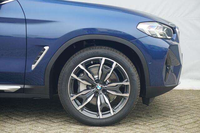 BMW X3 xDrive30e 20'' / Panoramadak / Elektrisch verstelbare stoelen / Trekhaak / HiFi System