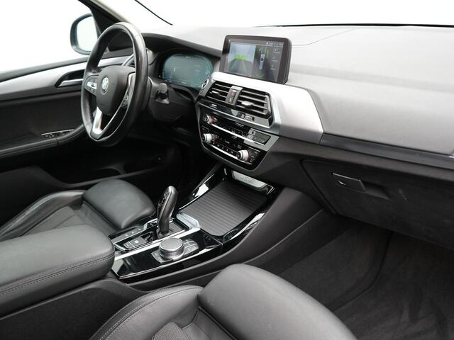 BMW X3 xDrive30e Executive Plug In Hybrid 293pk PHEV | Trekhaak af Fabriek | Head Up | Keyless | Sportstoelen Verwamd | Adaptive LED | Apple Carplay | Navi Full Map | 18"L.M |