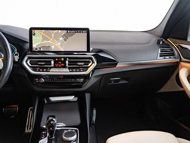 BMW X3 xDrive30e | High Executive | M Sportpakket | Glazen panoramadak | Stuurverwarming | HiFi | BMW Laserlight | Easter