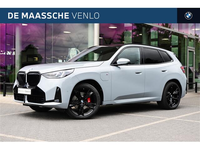 BMW X3 xDrive30e M Sport Automaat / Panoramadak / Trekhaak / Sportstoelen / Adaptieve LED / Parking Assistant Plus / Stoelventilatie / Comfort Access