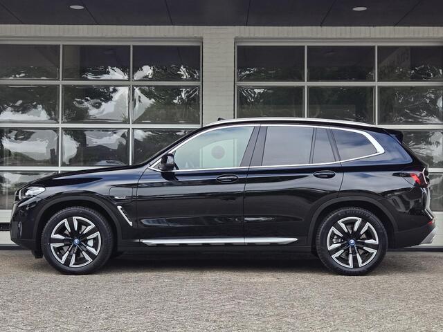 BMW X3 xDrive30e | SPORTSTOELEN | LEDER | PANORAMADAK | CAMERA |