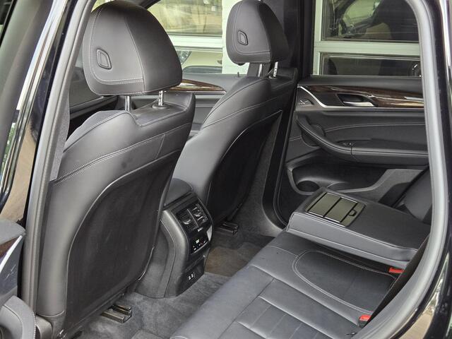 BMW X3 xDrive30e | SPORTSTOELEN | LEDER | PANORAMADAK | CAMERA |