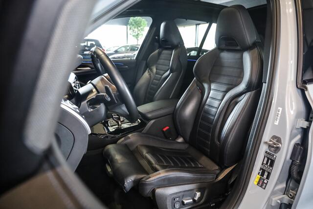 BMW X3 xDrive30e High Exe M-Sport Brooklyn Grau, M-Sportstoelen Leder met Memory/ Verwarming/ Lendeverst. Pano, Black Optic, ACC, Head-Up,Harman-Kardon, DAB, BMW Live Dash, Keyless, Driving Ass, Camera, Rollo's, Parkeer Ass/ Opberg/ Spiegel Pakket, 20'