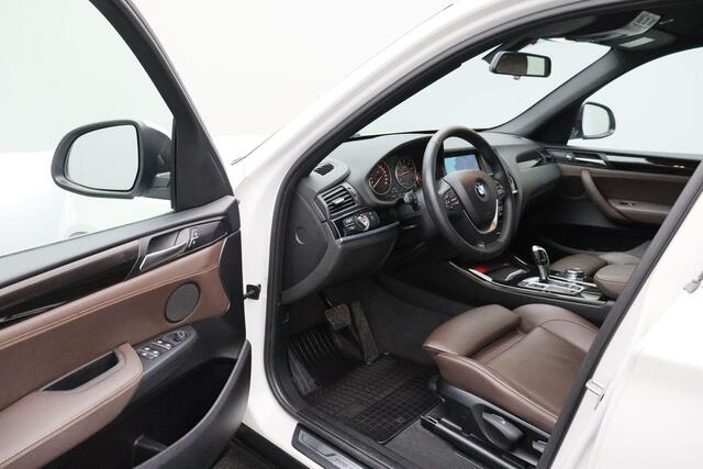 BMW X3 sDrive20i High Executive 2016 NAP Dealer onderhouden | Navigatie | Lederen bekleding | Stoelverwarming | Bluetooth | Cruise control | Xenon | PDC | Climate control | Lichtmetaal | LED