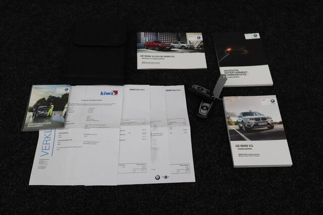 BMW X3 sDrive20i High Executive 2016 NAP Dealer onderhouden | Navigatie | Lederen bekleding | Stoelverwarming | Bluetooth | Cruise control | Xenon | PDC | Climate control | Lichtmetaal | LED