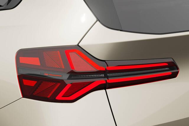 BMW X3 30e xDrive | Trekhaak met elektrisch wegklapbare kogel | Glazen panoramadak