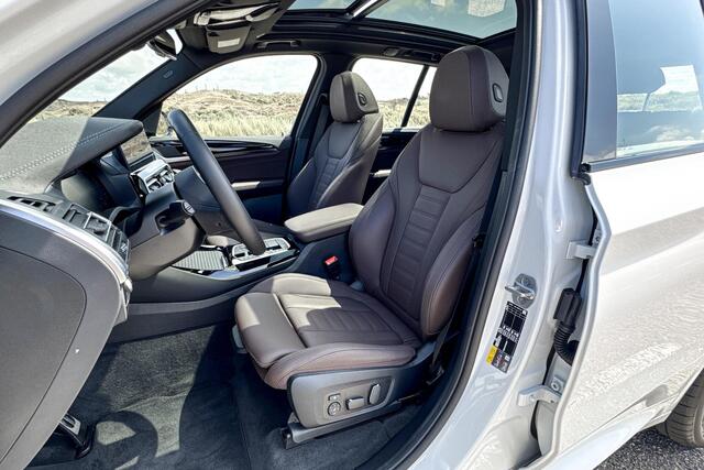 BMW X3 iX3 High Executive 80 kWh | Glazen Panoramadak | Harman Kardon | Stoelverwarming | Trekhaak |