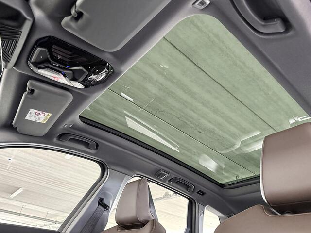 BMW X3 30e xDrive | Trekhaak met elektrisch wegklapbare kogel | Glazen panoramadak