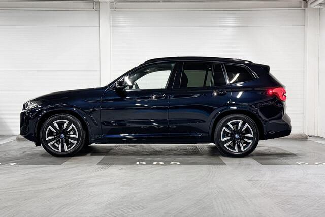 BMW X3 iX3 | M-Sport | Shadow Line Pack | Executive | Safety Pack | Driving Assistant Professional | Panoramadak
