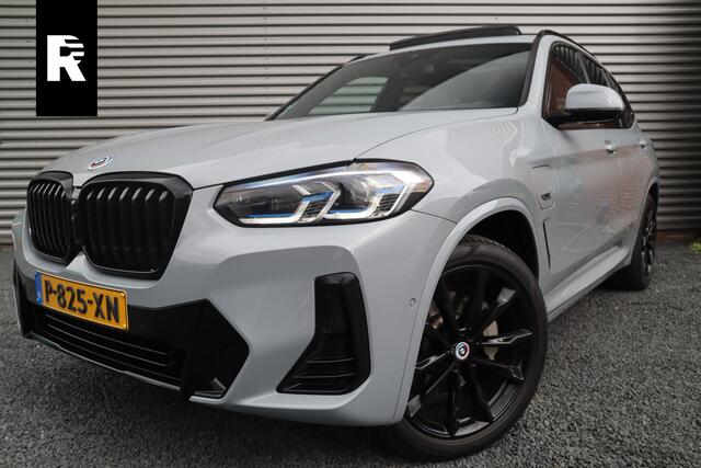 BMW X3 xDrive30e M-Sport Panorama / 360 camera / Head-Up / Trekhaak / HiFi / Blackline /