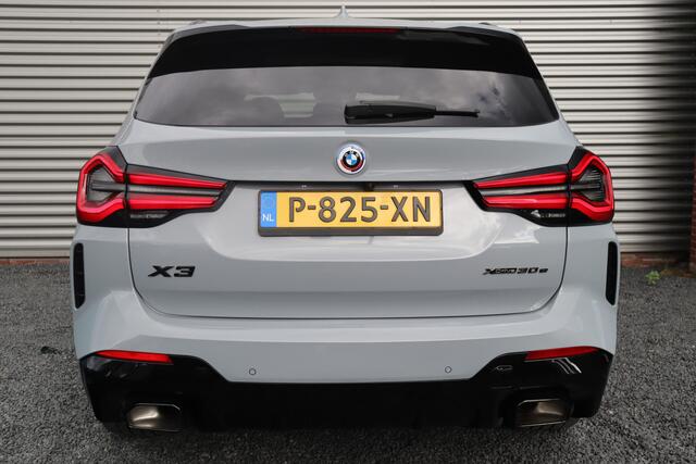 BMW X3 xDrive30e M-Sport Panorama / 360 camera / Head-Up / Trekhaak / HiFi / Blackline /