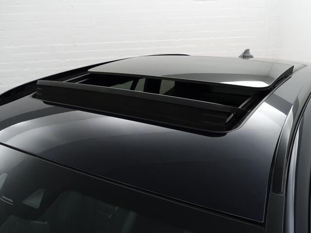 BMW X3 xDrive30e eDrive M Sport Shadowline Aut- Panoramadak, Sfeerverlichting, Carplay, Android Auto, Standkachel