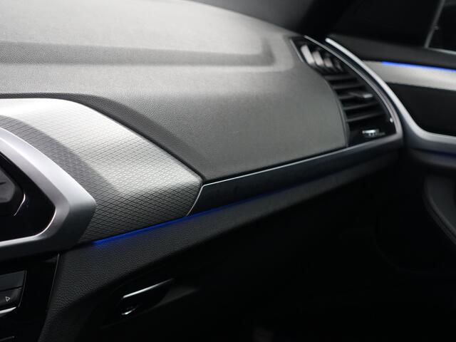 BMW X3 xDrive30e eDrive M Sport Shadowline Aut- Panoramadak, Sfeerverlichting, Carplay, Android Auto, Standkachel