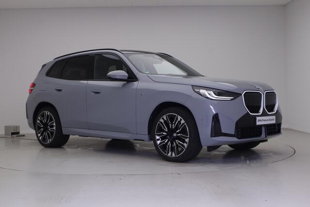 BMW X3 30e xDrive M-Sport | Trekhaak | Panorama | 21" | Elek. verst. stoelen