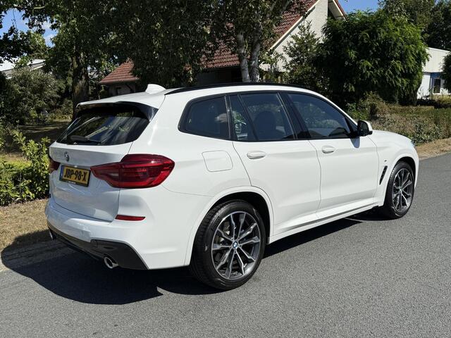 BMW X3 xDrive30i 252PK M-SportoTrekhaakoAutomaat