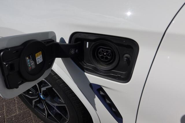 BMW X3 xDrive30e LCI Facelift M-SPORT NAVI I LED I TREKHAAK 46dkm!