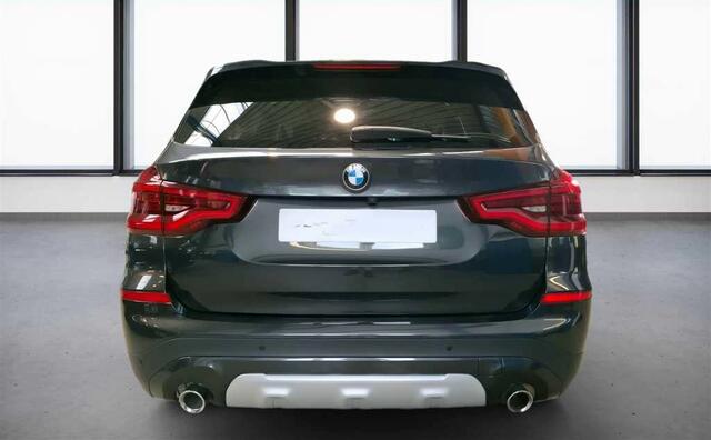 BMW X3 xDrive30e Executive xLine Trekhaak Panoramadak 19 Inch LED Stuurwielverwarming Elek. Stoelverstelling Live cockpit pro Achteruitrijcamera