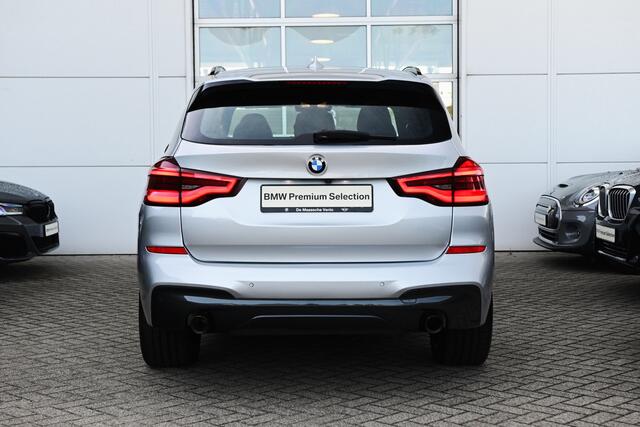 BMW X3 xDrive30e High Executive M Sport Automaat / Panoramadak / Sportstoelen / Adaptieve LED / Parking Assistant Plus / Head-Up / Stuurverwarming / Gesture Control