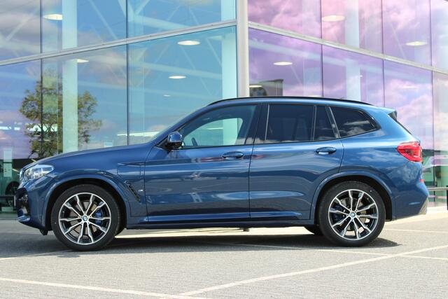 BMW X3 xDrive30e High Executive M Sport Automaat / Panoramadak / Trekhaak / Sportstoelen / Adaptieve LED / Comfort Access / Stoelverwarming / BMW Live Cockpit Professional