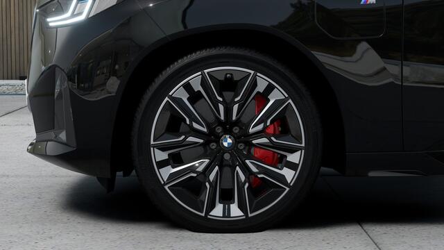 BMW X3 30e xDrive M Sport Automaat / Panoramadak / Trekhaak / Sportstoelen / Adaptieve LED / Comfort Access / Parking Assistant Plus / Stoelventilatie / Stuurverwarming