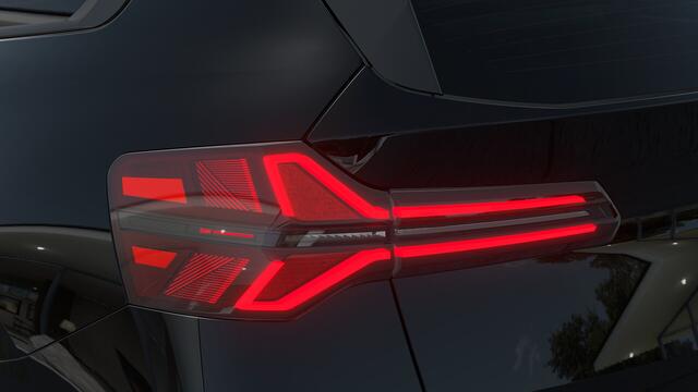 BMW X3 30e xDrive M Sport Automaat / Panoramadak / Trekhaak / Sportstoelen / Stoelventilatie / Comfort Access / Parking Assistant Plus / Adaptieve LED / Stuurverwarming