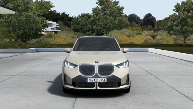 BMW X3 30e xDrive M Sport Automaat / Panoramadak / Trekhaak / Stoelventilatie / Parking Assistant Plus / Comfort Access / Adaptieve LED / Stuurverwarming