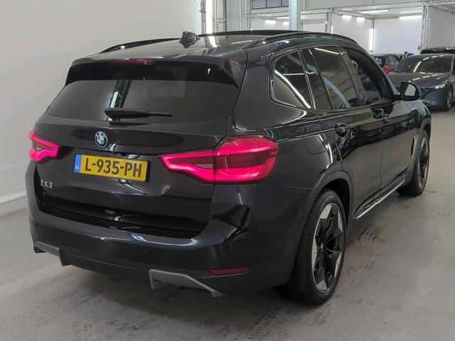 BMW X3 iX3 High Executive 80 kWh | Panoramadak | Keyless | Stoelverwarming | Harman Kardon | Memory Seat | Head-Up Display | 360 Camera | Adaptief Onderstel | Trekhaak | Adaptive LED | Elektrische Stoelen | Apple Carplay | N