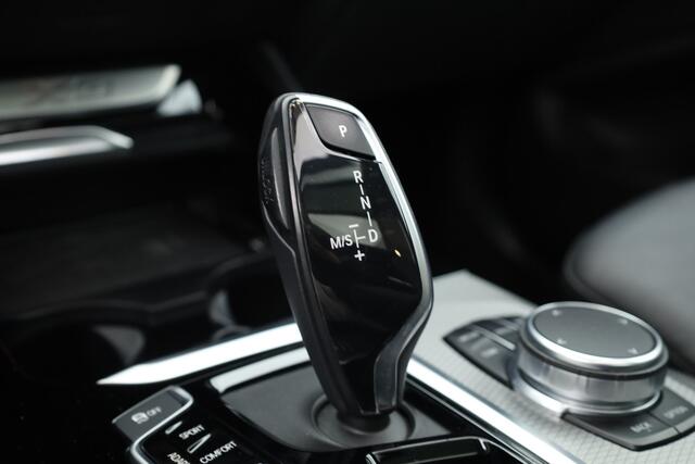 BMW X3 xDrive30i M Sport | Pano | HUD | Adapt. Cruise | Leder | Camera | Trekhaak | 20'' | Keyless