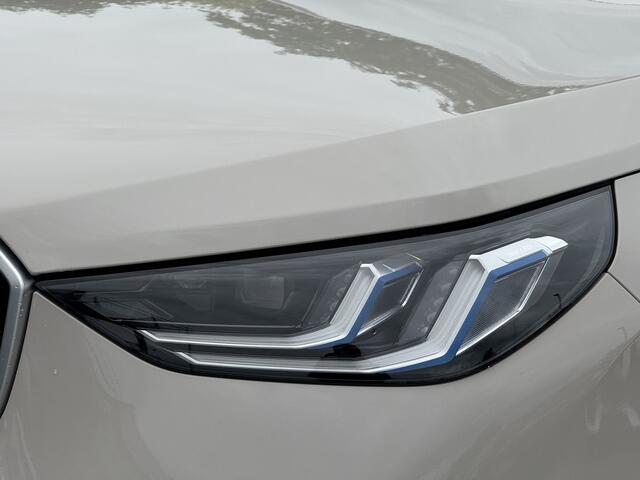 BMW X3 30e xDrive M-Sport | Panorama | Harman/Kardon | Co-Pilot | Trekhaak | 19" | 360 Cam | Comfort Acces