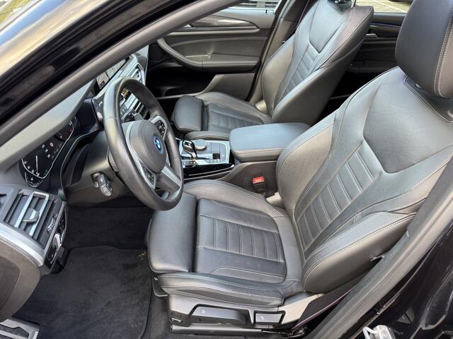 BMW X3 xDrive30e M-Sport 292 Pk Carbon Pano Camera