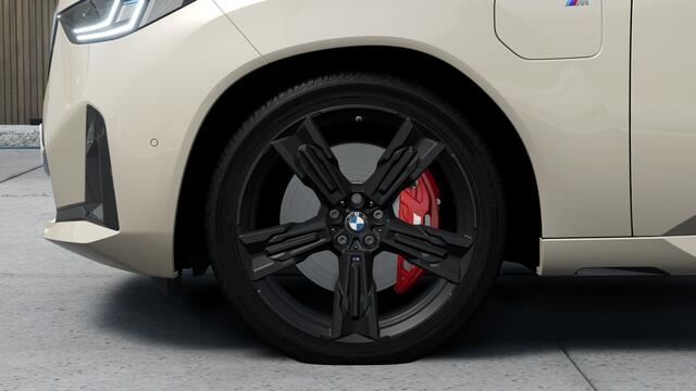 BMW X3 30e xDrive M Sport Automaat / Panoramadak / Trekhaak / Sportstoelen / Adaptieve LED / Stoelventilatie / Parking Assistant Plus / Stuurverwarming