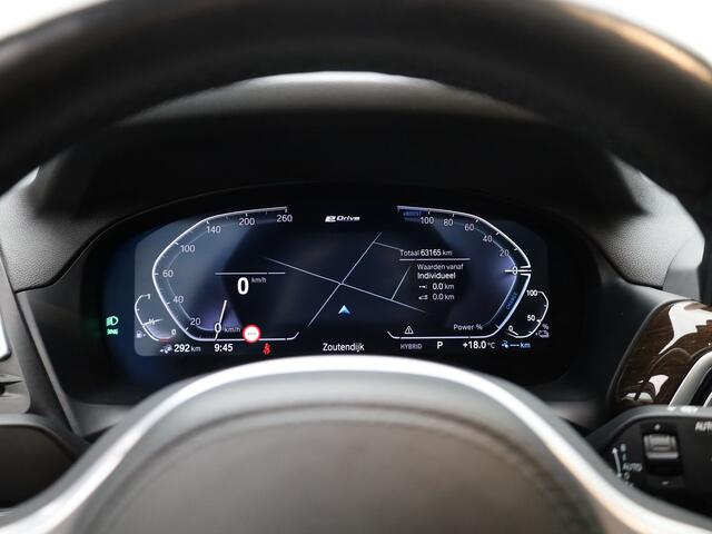 BMW X3 xDrive30e Business Edition Plus | PANO | 360° | HUD | STOEL- EN STUURVERW. | TREKHAAK