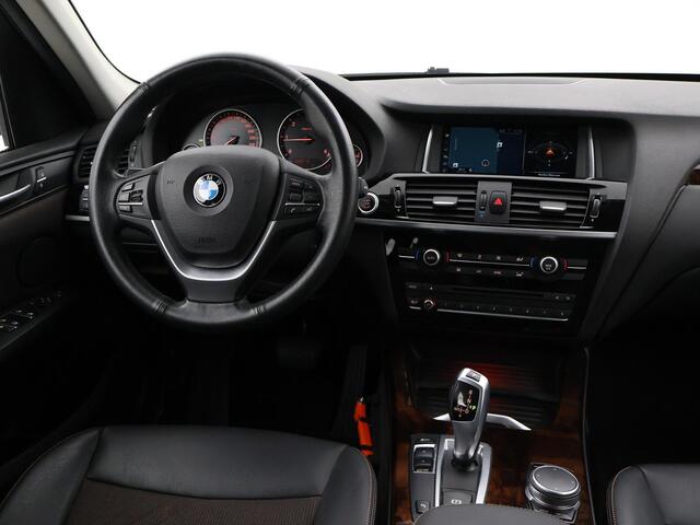 BMW X3 SDRIVE 18D AUT. + WEGKL. TREKHAAK 2000 KG ORIG. NL | NAVIGATIE | ELEKTR. ACHTERKLEP