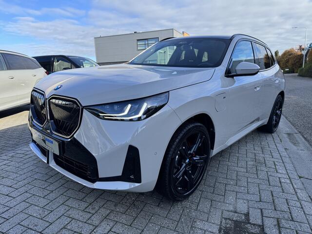 BMW X3 30e xDrive M SPORT PRO Pano/dak, trekhaak, premium pakket, Harman/kardon etc