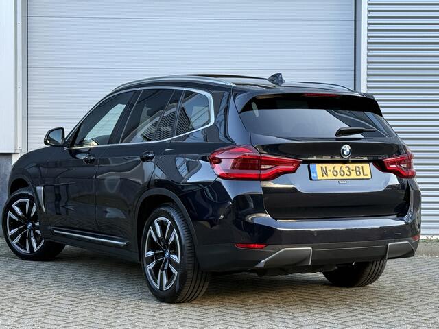 BMW X3 iX3 Executive 80 kWh | Panoramadak | Memory stoelen | Dodehoek detectie